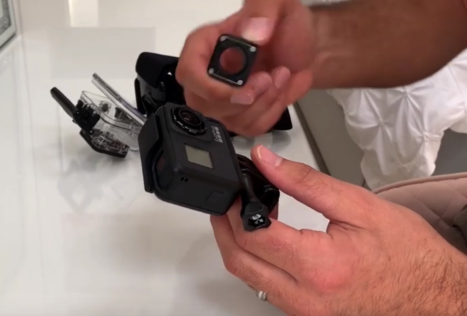 GoPro Hero 7 Lens Cover Stuck How to Remove (video)